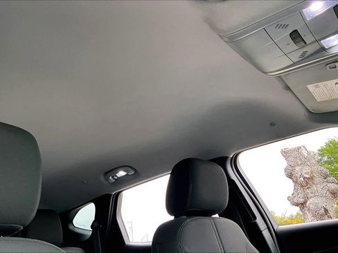 Used 2019 Chevrolet Blazer LT FWD image 14