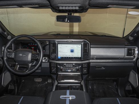 Used 2025 Ford F450 Platinum image 25