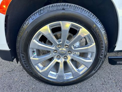 Used 2023 Chevrolet Tahoe Premier w/ Premium Package 2 RWD image 65