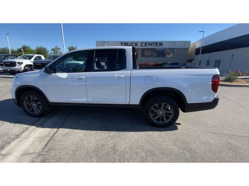 Used 2023 Honda Ridgeline Sport image 5