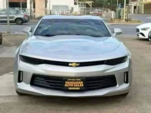 Used 2016 Chevrolet Camaro LT RWD image 3