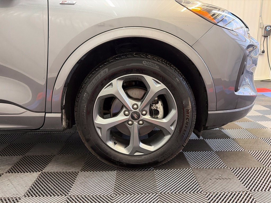 Used 2023 Ford Escape ST-Line Select AWD/4WD image 26