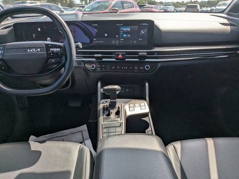 Certified 2026 Kia Sportage X-Line w/ X-Line Technology Package AWD/4WD image 18
