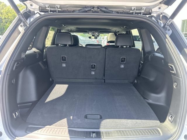 New 2026 Jeep Grand Cherokee Altitude AWD/4WD image 4