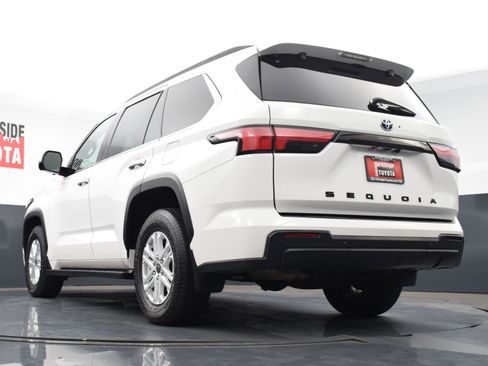 Used 2023 Toyota Sequoia SR5 w/ SR5 Premium Package image 39