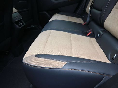New 2026 Chevrolet Equinox ACTIV w/ Convenience Package III FWD image 16