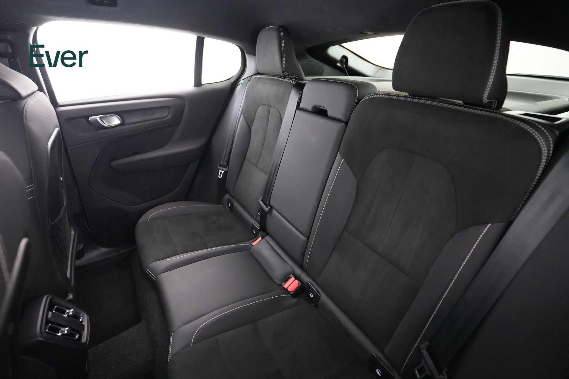 Used 2023 Volvo C40 P8 Recharge Plus w/ Protection Package Premier AWD/4WD image 24