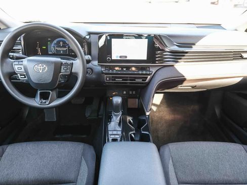 Used 2025 Toyota Camry LE FWD image 13