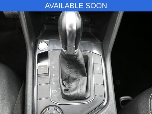 Used 2019 Volkswagen Tiguan SE AWD/4WD image 24
