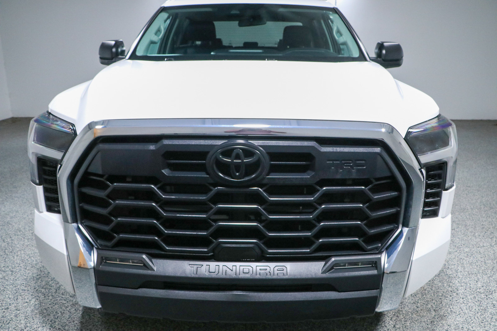 Used 2023 Toyota Tundra SR5 w/ TRD Off-Road Premium Package AWD/4WD image 4