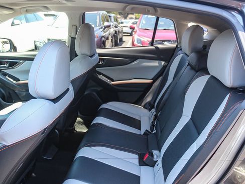Used 2019 Subaru Crosstrek 2.0i Limited w/ Moonroof Package w/Navigation AWD/4WD image 22