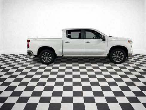 Certified 2025 Chevrolet Silverado 1500 LT AWD/4WD image 2