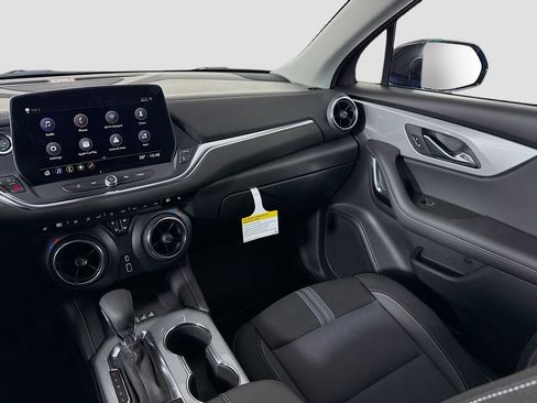 New 2026 Chevrolet Blazer LT w/ Convenience Package image 21