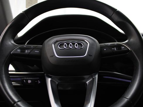 Used 2023 Audi Q7 3.0T Premium Plus AWD/4WD image 37