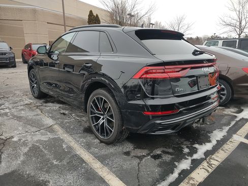 Used 2019 Audi Q8 Premium Plus image 2