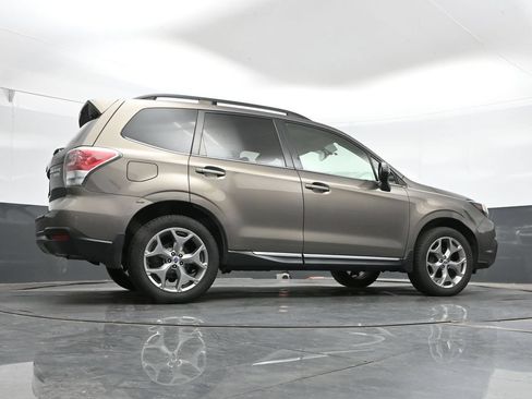 Used 2017 Subaru Forester 2.5i Touring w/ Protection Package #2 AWD/4WD image 18