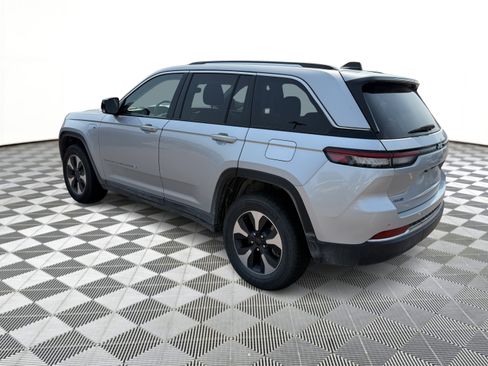 Used 2024 Jeep Grand Cherokee Limited 4xe AWD/4WD image 3