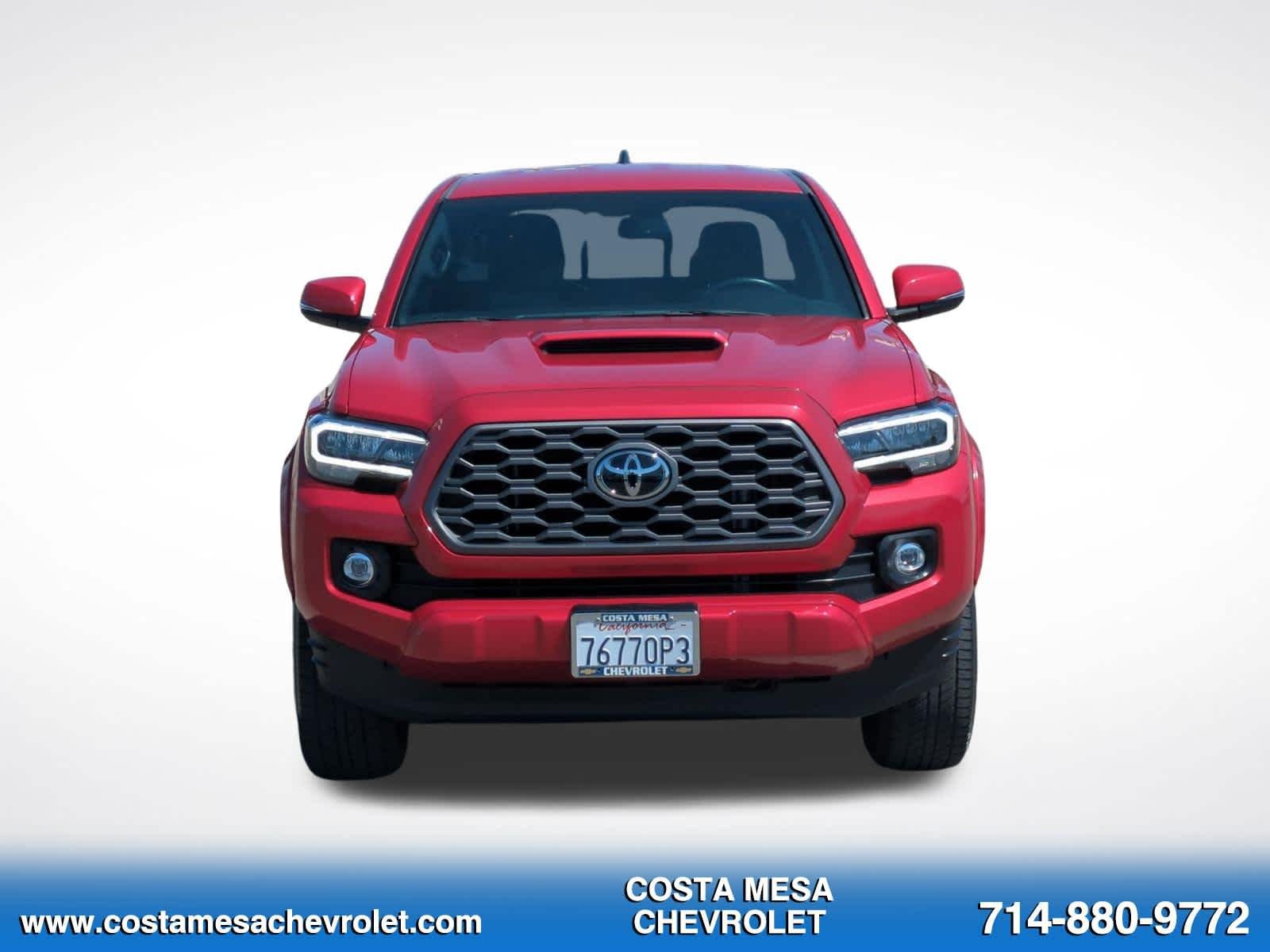 Used 2022 Toyota Tacoma TRD Sport w/ TRD Premium Sport Package RWD image 2