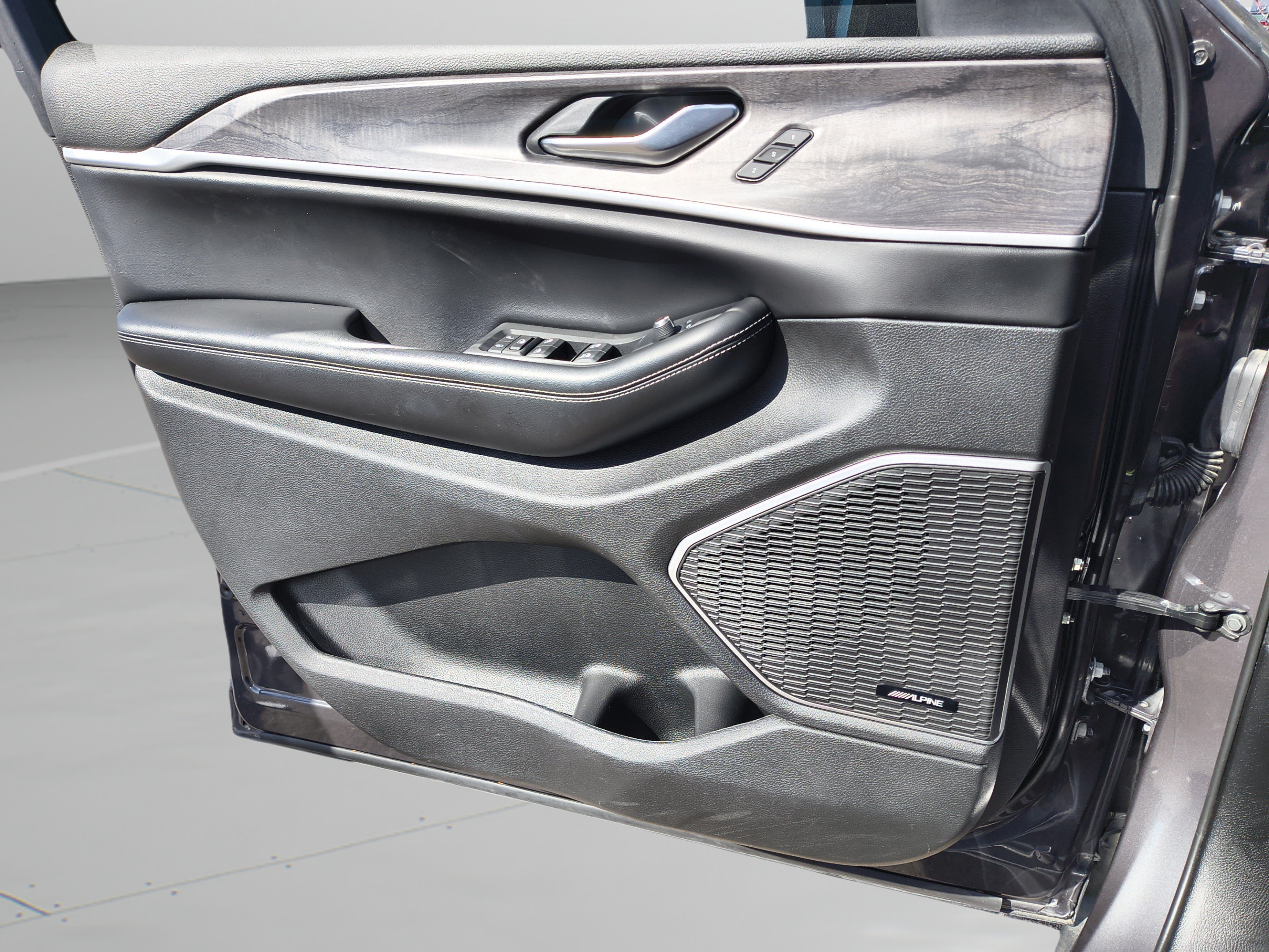 Used 2022 Jeep Grand Cherokee Limited RWD image 21