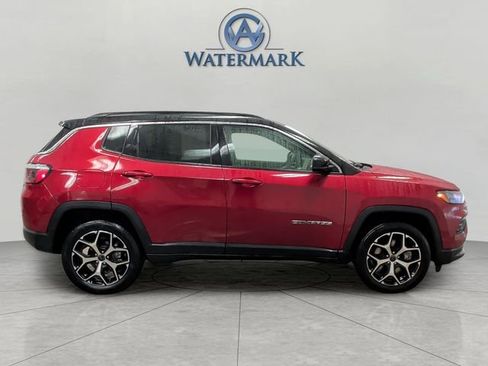 Used 2025 Jeep Compass Limited AWD/4WD image 6
