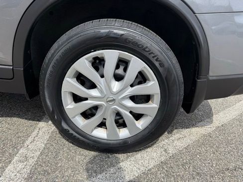 Used 2019 Nissan Rogue S AWD/4WD image 26