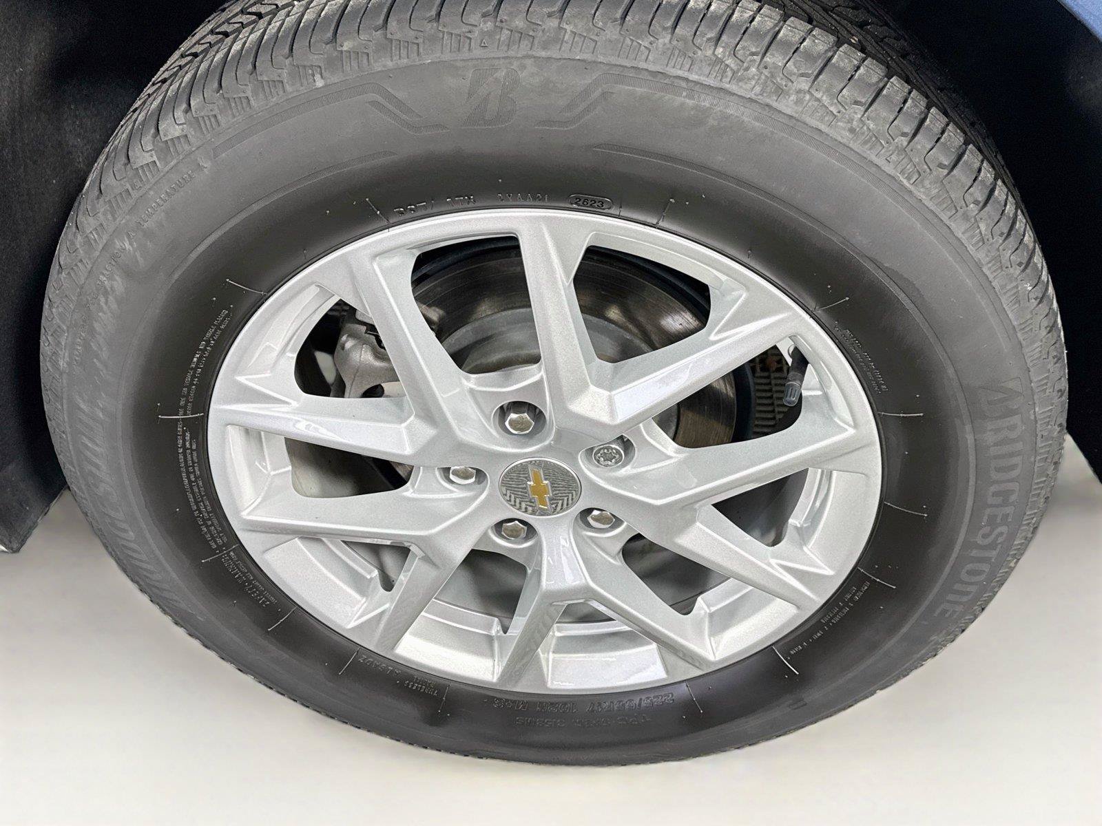 Used 2024 Chevrolet Equinox LT w/ LPO, Floor Liner Package AWD/4WD image 22