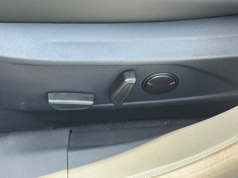 Used 2025 Ford Mustang Mach-E Select RWD image 22