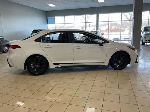 Used 2023 Toyota Corolla SE image 7