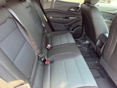 New 2026 Chevrolet Trax LT w/ Midnight Edition FWD image 10