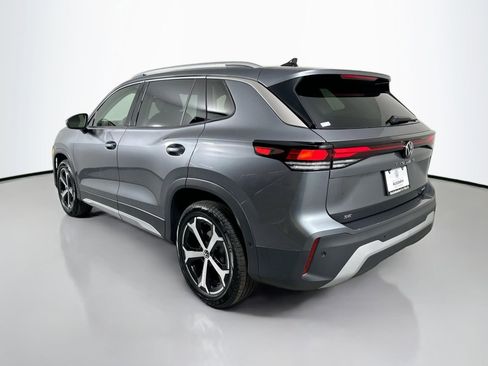 New 2026 Volkswagen Tiguan SE image 7