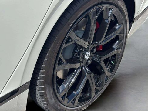 Certified 2024 Bentley Flying Spur S V8 image 41