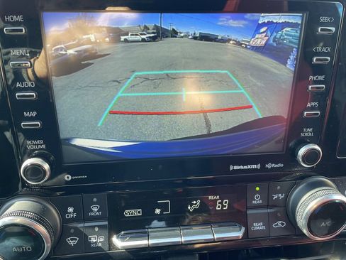 Used 2022 Toyota Highlander XSE AWD/4WD image 20