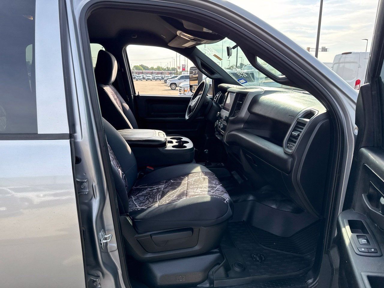 Used 2022 RAM 2500 Tradesman AWD/4WD image 13