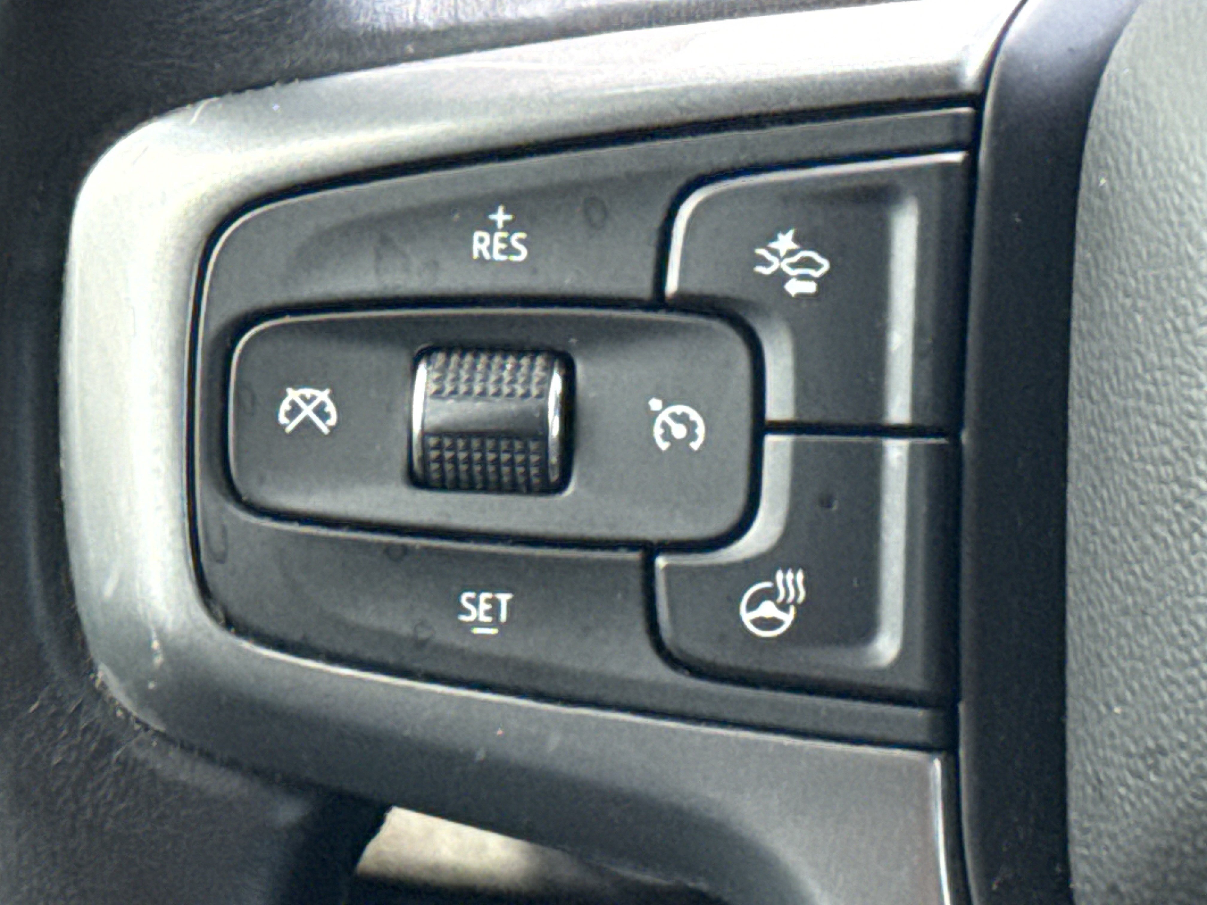 Used 2022 Chevrolet Silverado 1500 LTZ w/ LTZ Premium Package AWD/4WD image 19