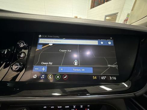 Certified 2023 Buick Envision Avenir FWD image 18