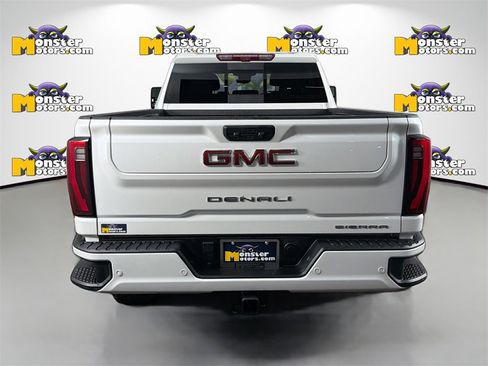 Used 2024 GMC Sierra 2500 Denali w/ Technology Package image 6