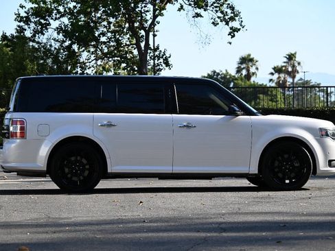 Used 2016 Ford Flex Limited w/ Equipment Group 301A FWD image 8