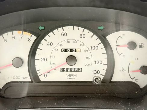 Used 2002 Hyundai Accent GS FWD image 11