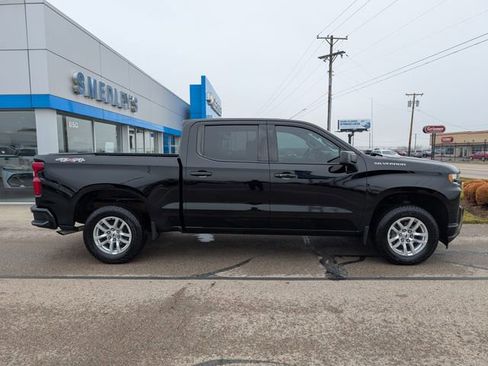 Used 2021 Chevrolet Silverado 1500 RST w/ Convenience Package II image 3