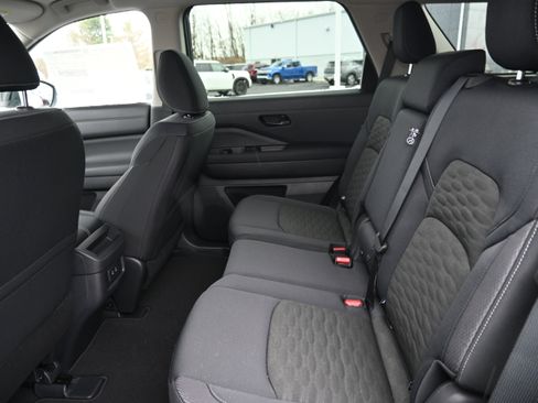 New 2026 Nissan Pathfinder SV image 16