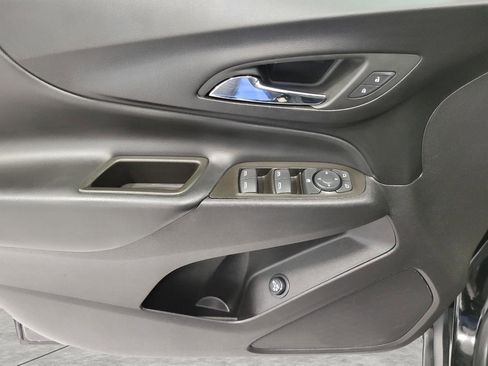 Used 2024 Chevrolet Equinox LT AWD/4WD image 24