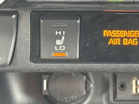 Used 2019 Toyota RAV4 XLE w/ Convenience Package AWD/4WD image 29