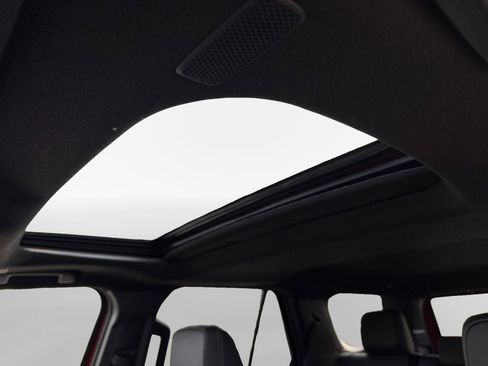 Certified 2025 Toyota 4Runner TRD Off-Road Premium image 25