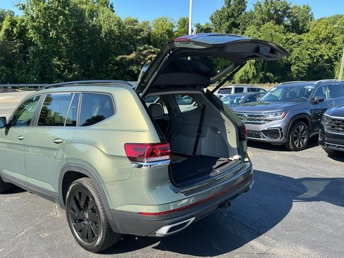 Certified 2026 Volkswagen Atlas SE w/ Panoramic Sunroof Package AWD/4WD image 18