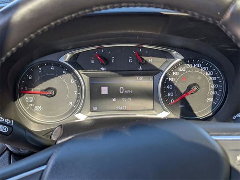 Used 2020 Chevrolet Equinox Premier w/ Premier True North Edition image 22