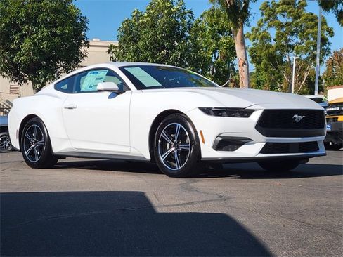 Used 2025 Ford Mustang Coupe image 25