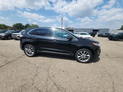 Used 2015 Ford Edge Titanium w/ Equipment Group 301A AWD/4WD image 11