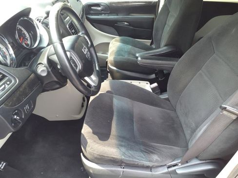 Used 2015 Dodge Grand Caravan SE w/ Quick Order Package 29E SE image 9