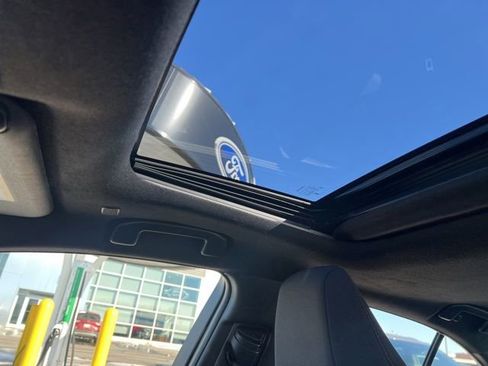 Used 2024 Toyota Corolla SE w/ SE Package image 25