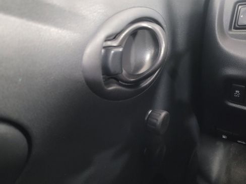 Used 2017 Nissan Versa S Plus FWD image 27